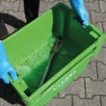 Metallteil einweichen in Cleanbox_BIO_RUST F_A02052