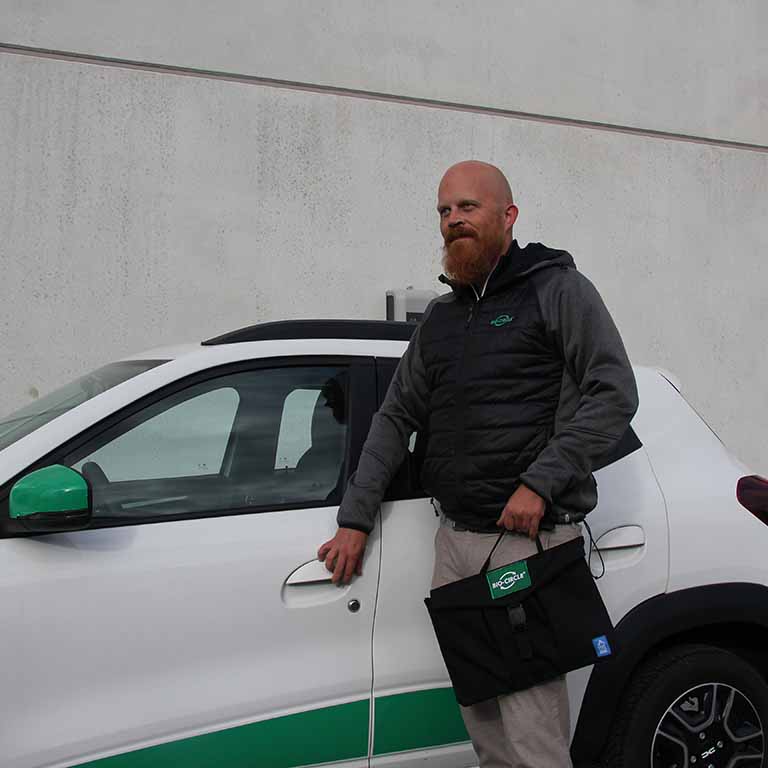 Karriere Vertrieb Vertriebsmitarbeiter / Servicemitarbeiter am Dienstwagen