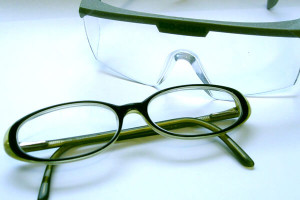 Brille und Schutzbrille